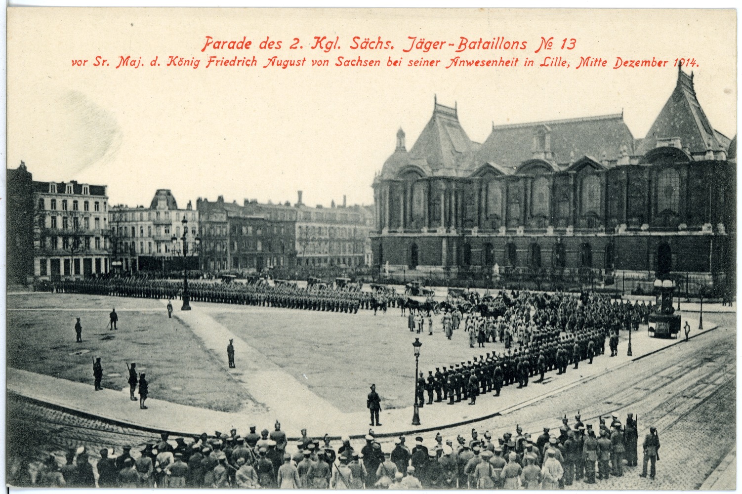 Parade d'un bataillon de l'armée allemande à Lille à la mi-décembre 1914. Parade d'un bataillon de l'armée allemande à Lille à la mi-décembre 1914.