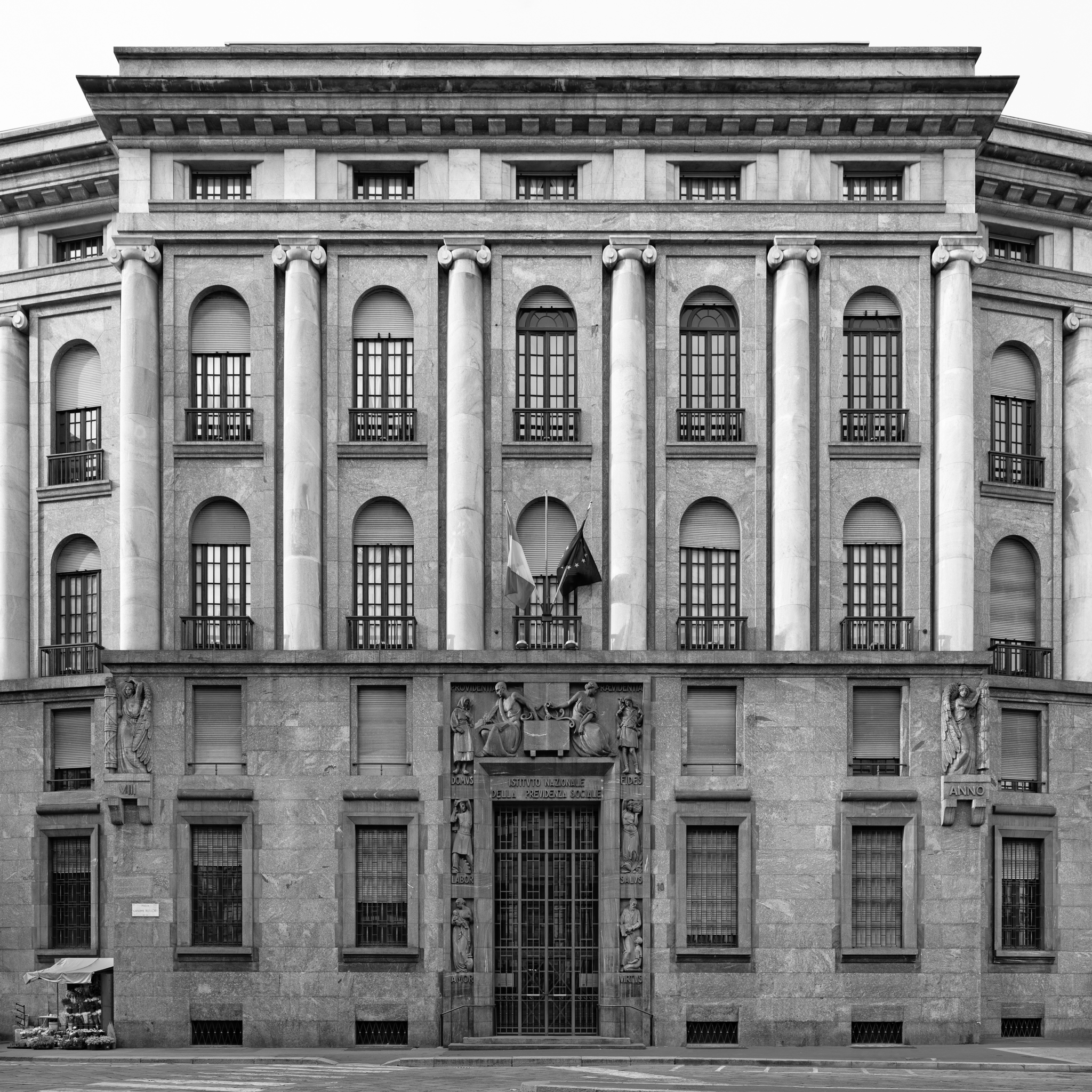 Palazzo della Cassa Nazionale delle Assicurazioni Sociali, Milano Palazzo della Cassa Nazionale delle Assicurazioni Sociali, Milano