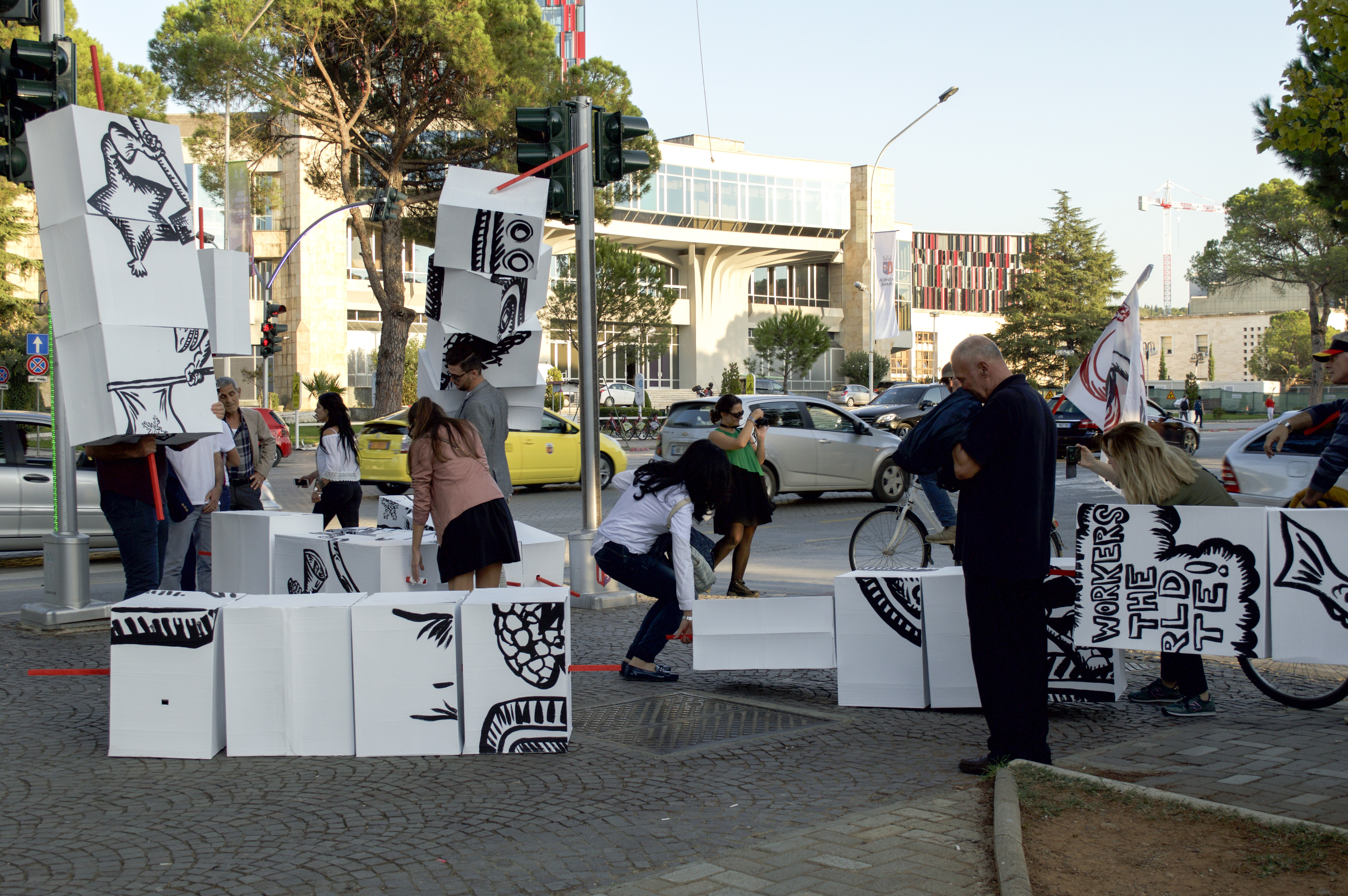 Rena Rädle and Vladan Jeremić, Paris Commune Revisited/Komuna e Parisit Revisited, 2019. Photo: Adela Demetja Rena Rädle and Vladan Jeremić, Paris Commune Revisited/Komuna e Parisit Revisited, 2019. Photo: Adela Demetja