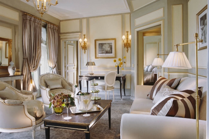 Salon de la chambre d'un hôtel de luxe Salon de la chambre d'un hôtel de luxe