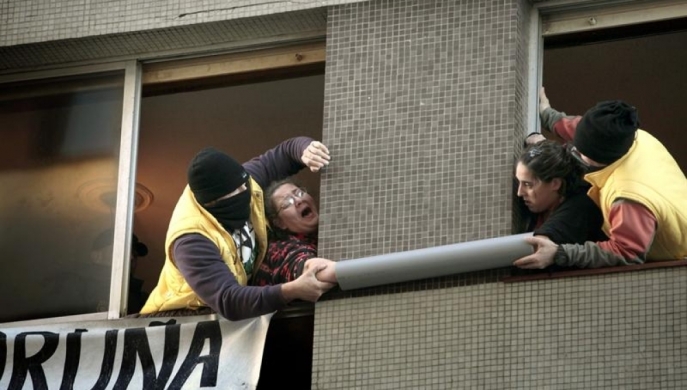 violent eviction in La Corogne