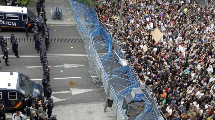 The "Encircle parliament" operation 
