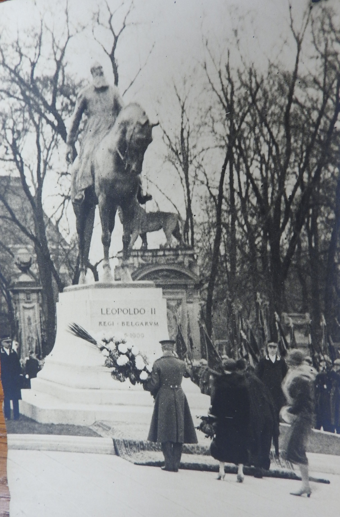 Inauguration de la statue équestre de Léopold II sur la place du Trône à Bruxelles Inauguration de la statue équestre de Léopold II sur la place du Trône à Bruxelles