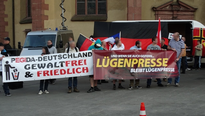 photo de la banderole de Pegida 