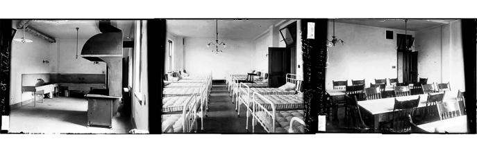 photo en noir et blanc de la salle